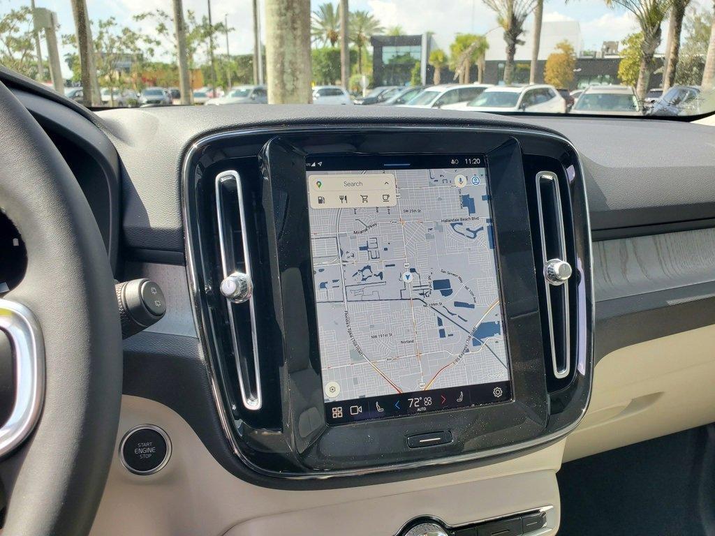 new 2025 Volvo XC40 car, priced at $47,315