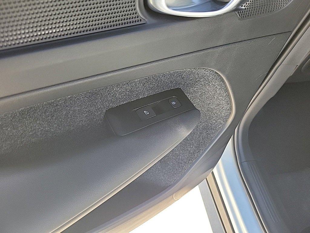 used 2022 Volvo XC40 car, priced at $24,500