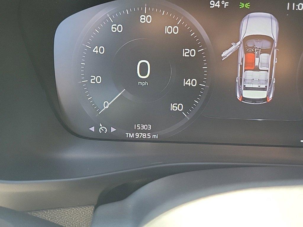 used 2022 Volvo XC40 car, priced at $24,500