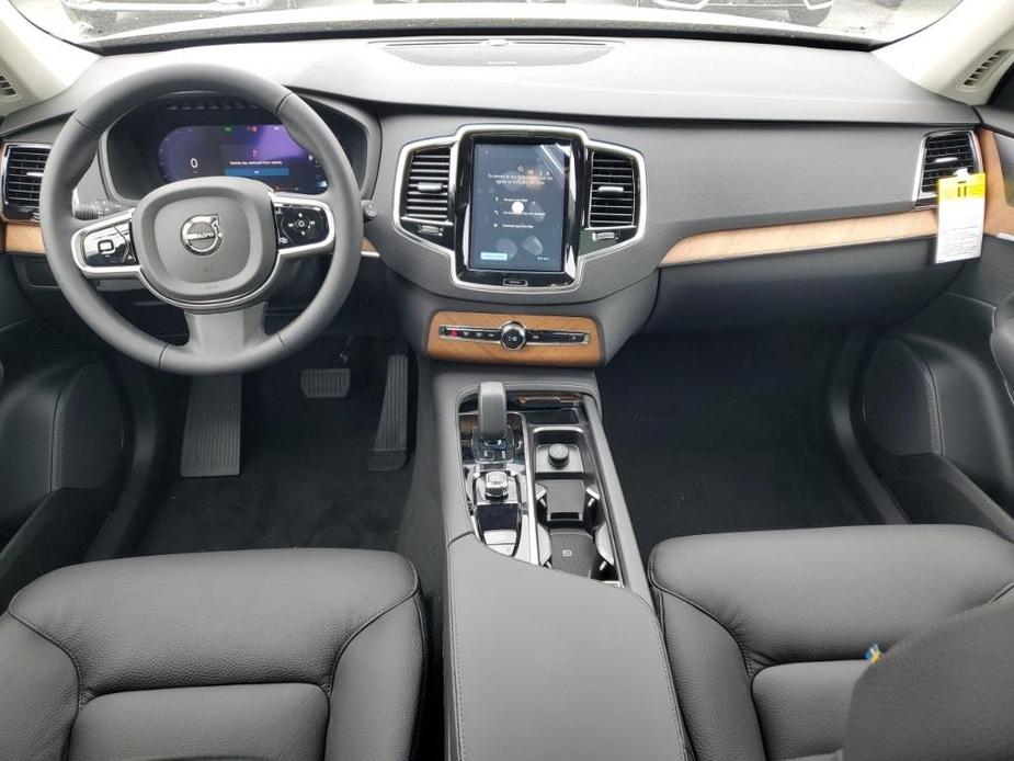 new 2025 Volvo XC90 car