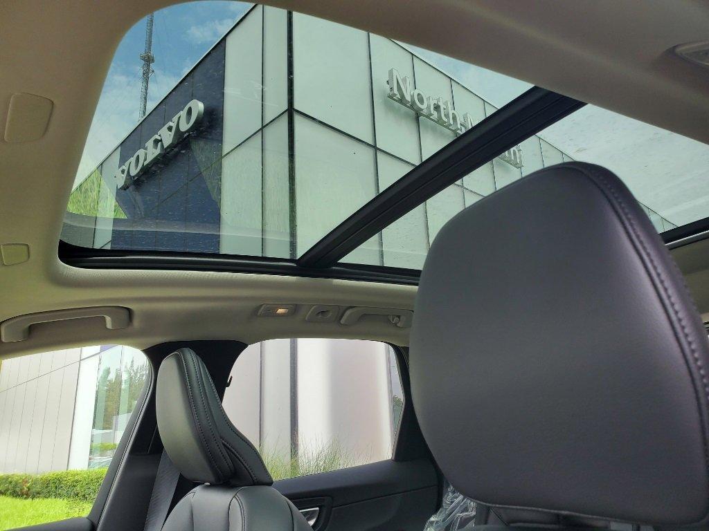 new 2025 Volvo XC60 car, priced at $53,975
