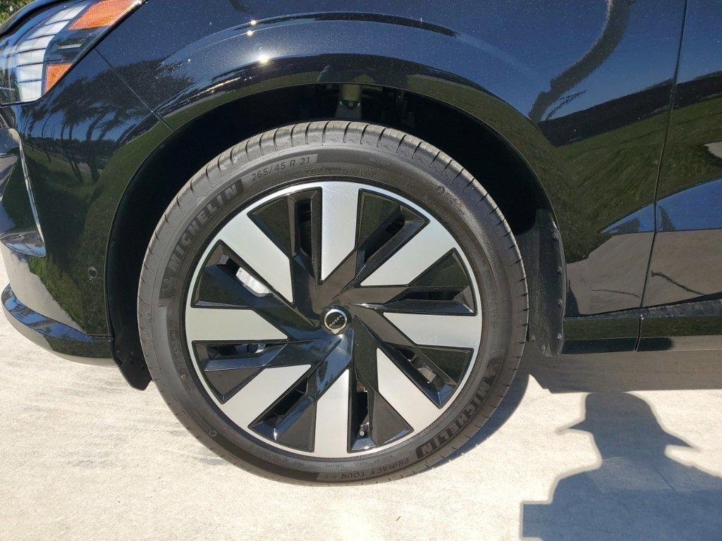 new 2025 Volvo EX90 car, priced at $84,840