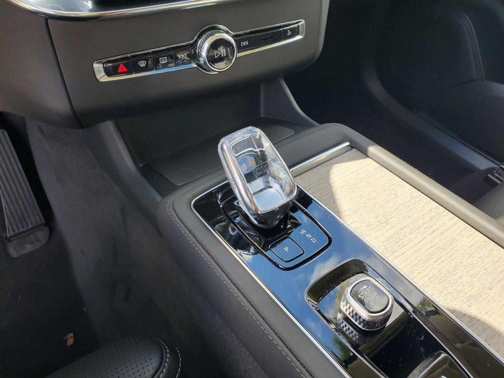 new 2025 Volvo XC90 Plug-In Hybrid car, priced at $81,405