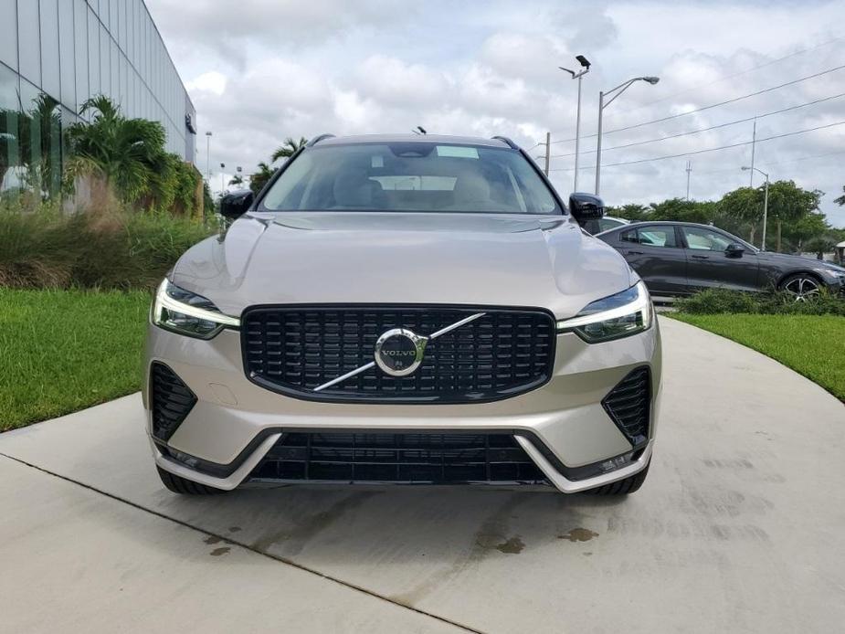 new 2025 Volvo XC60 car