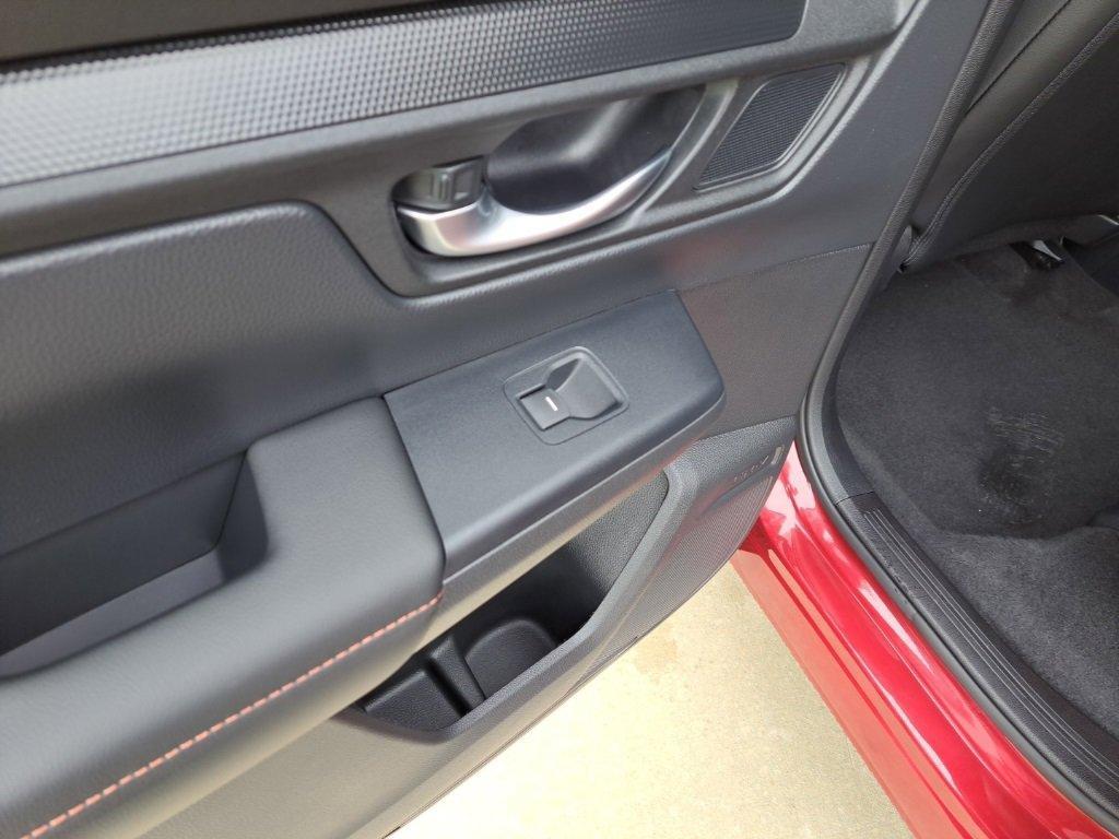 used 2025 Honda CR-V Hybrid car, priced at $32,750