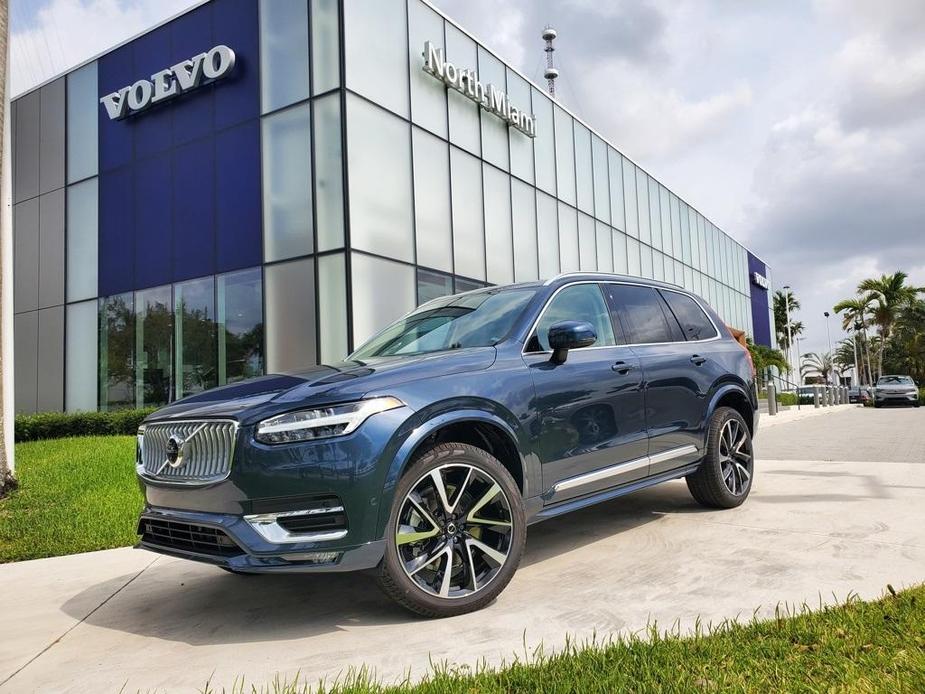 new 2025 Volvo XC90 car