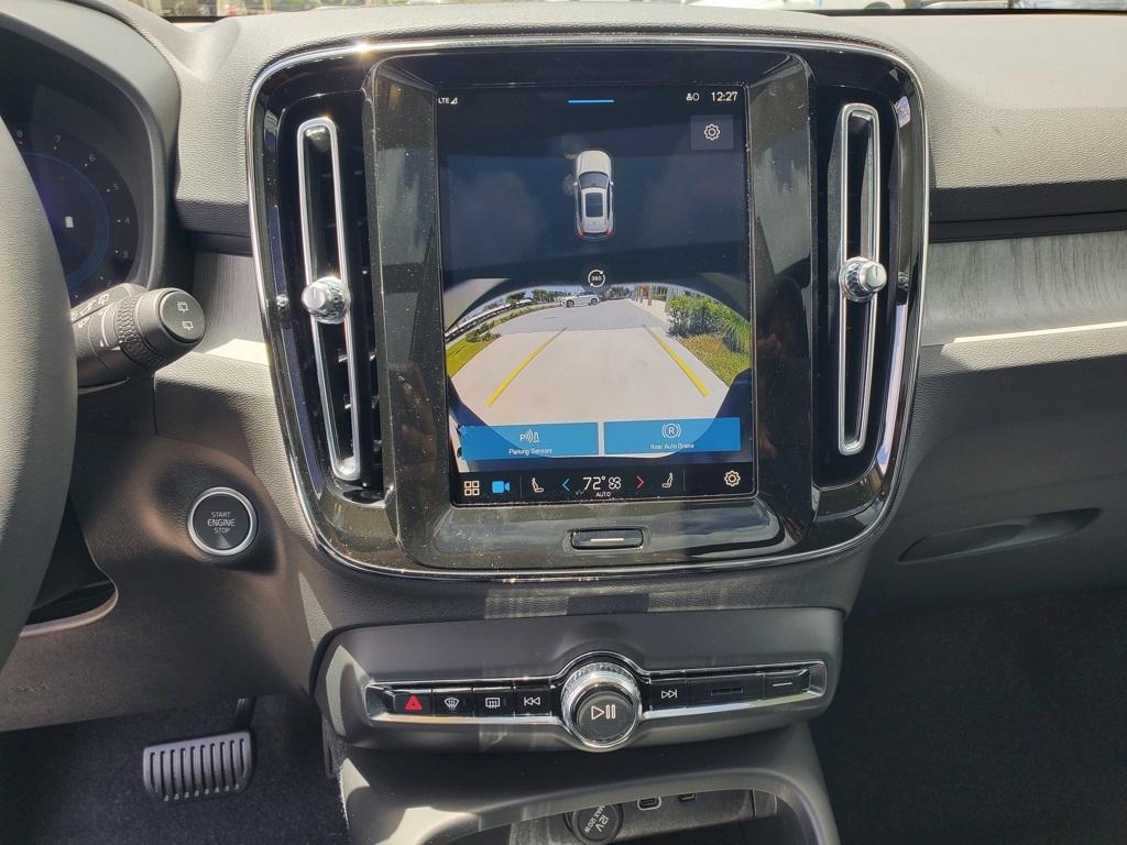 new 2025 Volvo XC40 car, priced at $49,790