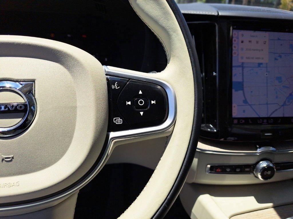 used 2022 Volvo XC60 car, priced at $31,495