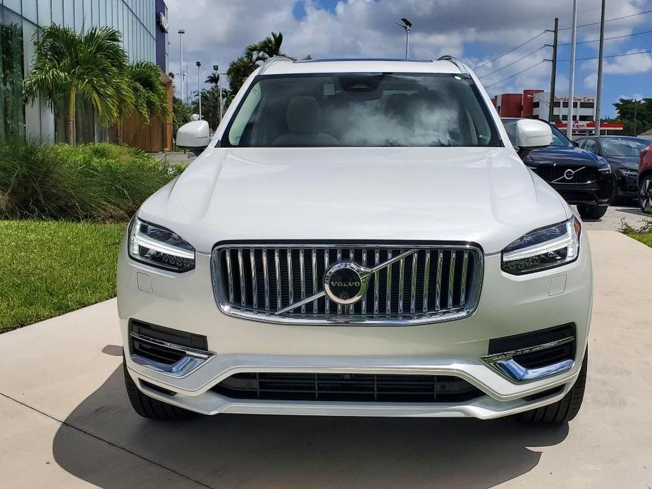 new 2025 Volvo XC90 Plug-In Hybrid car