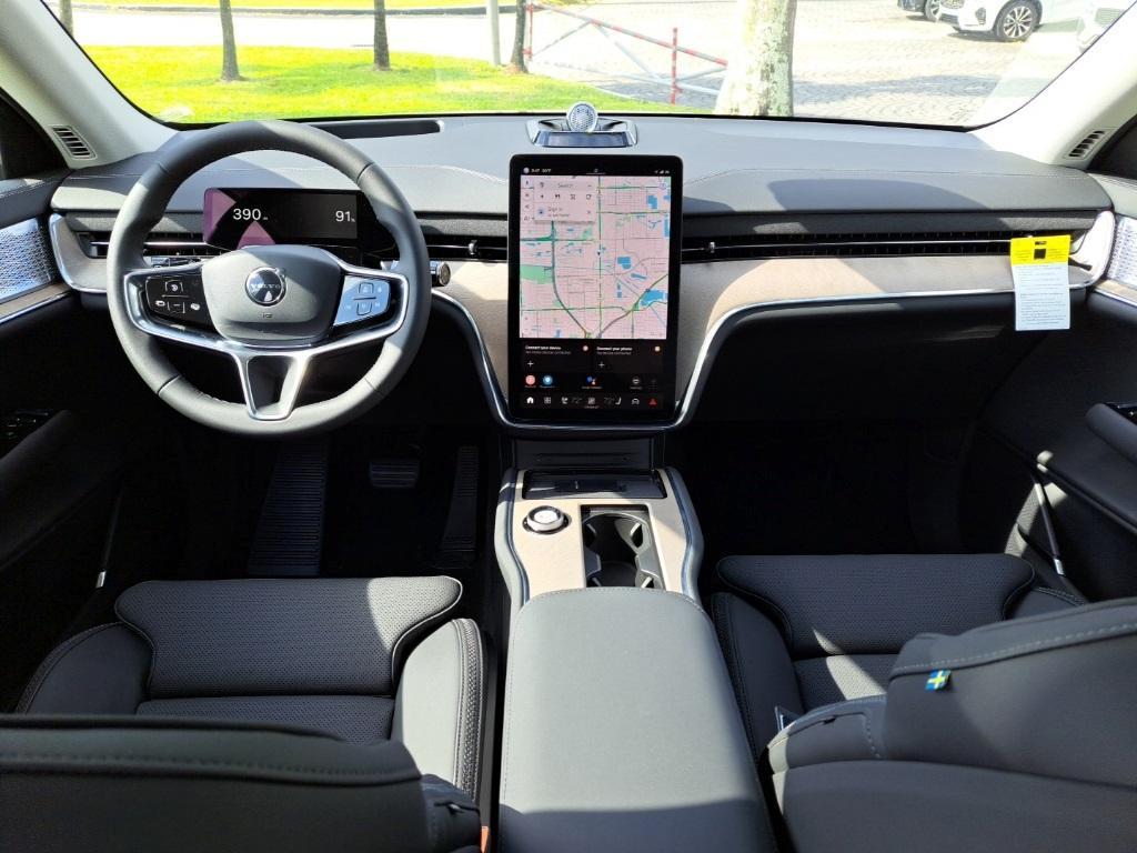 new 2025 Volvo EX90 car, priced at $98,305