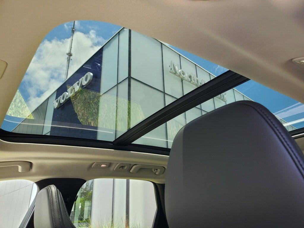 new 2025 Volvo XC60 car, priced at $54,185
