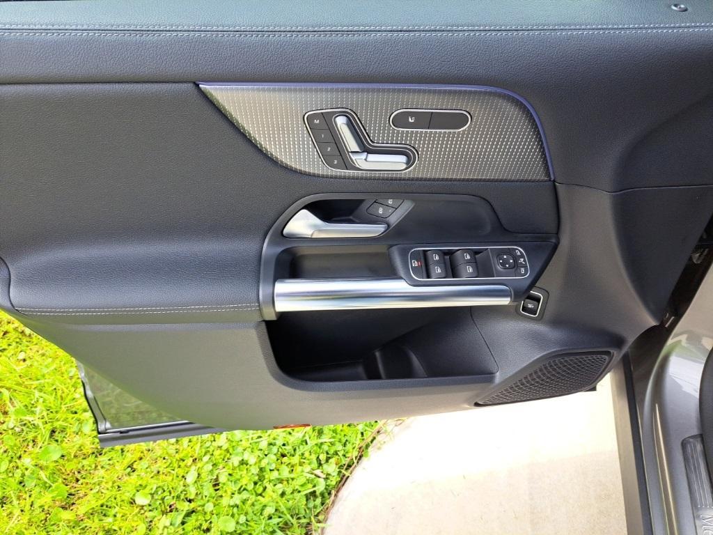 used 2021 Mercedes-Benz GLA 250 car, priced at $21,000