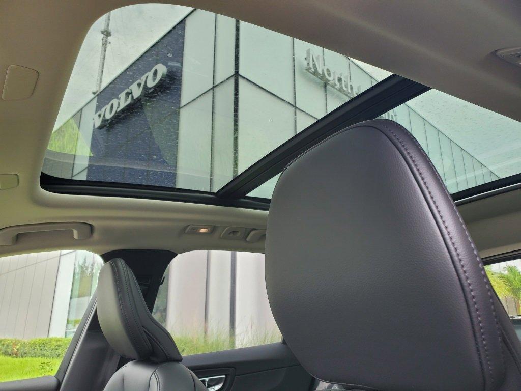 new 2025 Volvo XC60 car, priced at $54,975