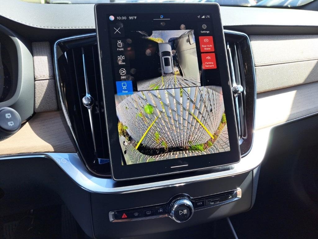 new 2025 Volvo XC90 car