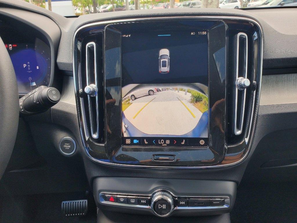 new 2025 Volvo XC40 car, priced at $44,465
