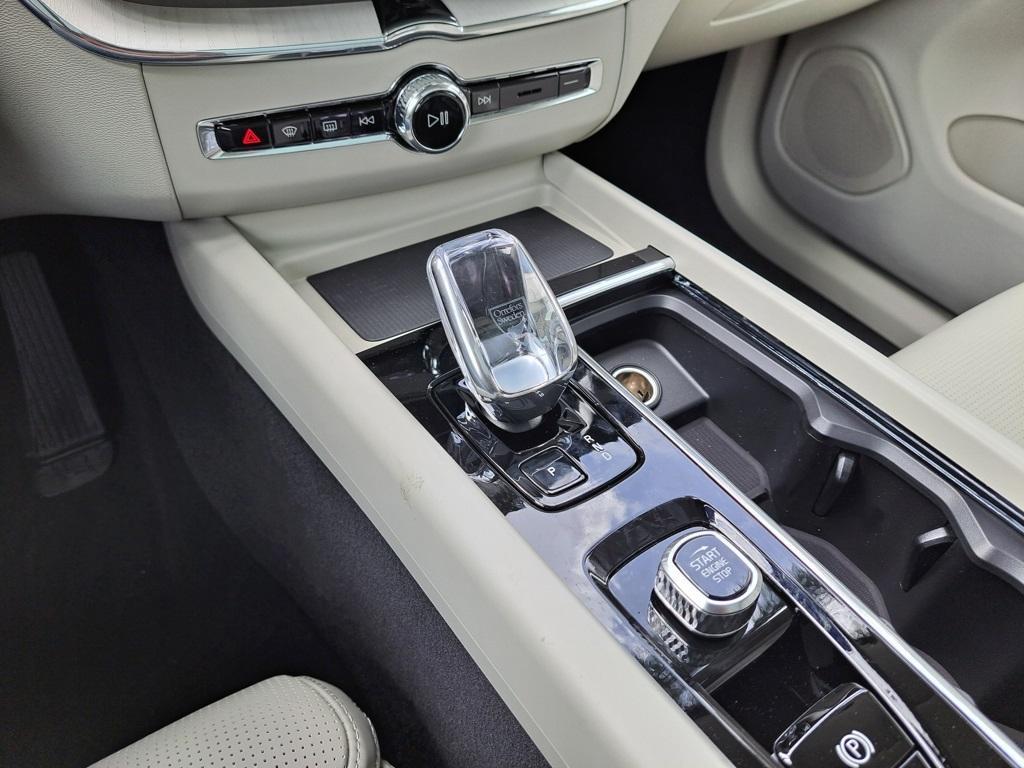 new 2026 Volvo XC60 car, priced at $60,935