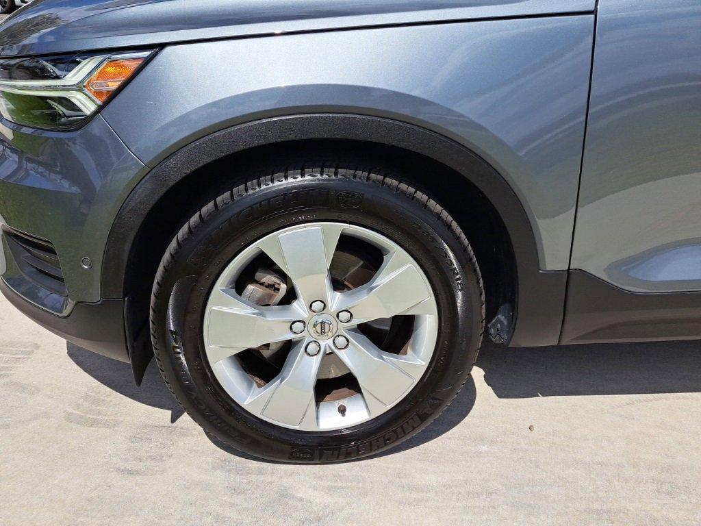 used 2019 Volvo XC40 car, priced at $15,200
