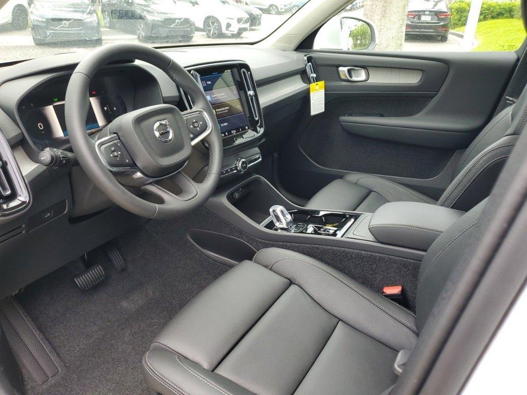 new 2025 Volvo XC40 car, priced at $48,790