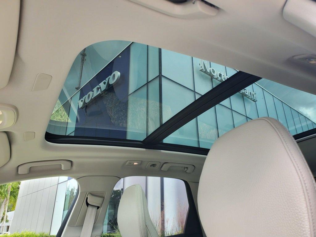 new 2025 Volvo XC60 Plug-In Hybrid car, priced at $66,260
