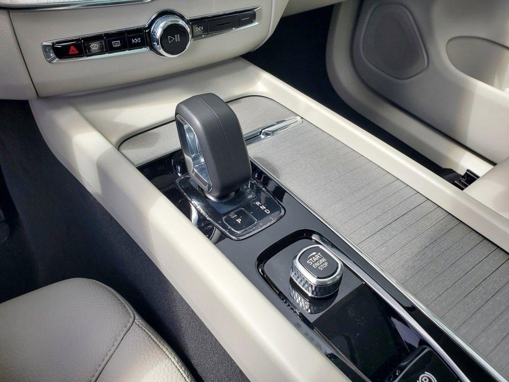 new 2025 Volvo XC60 Plug-In Hybrid car, priced at $66,260