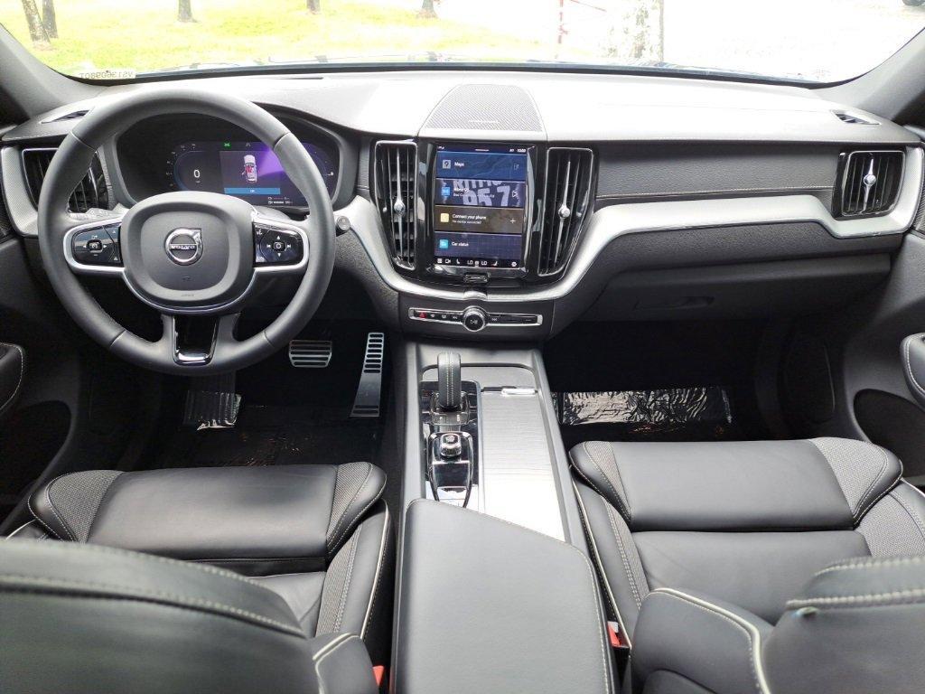 used 2022 Volvo XC60 Recharge Plug-In Hybrid car, priced at $36,000
