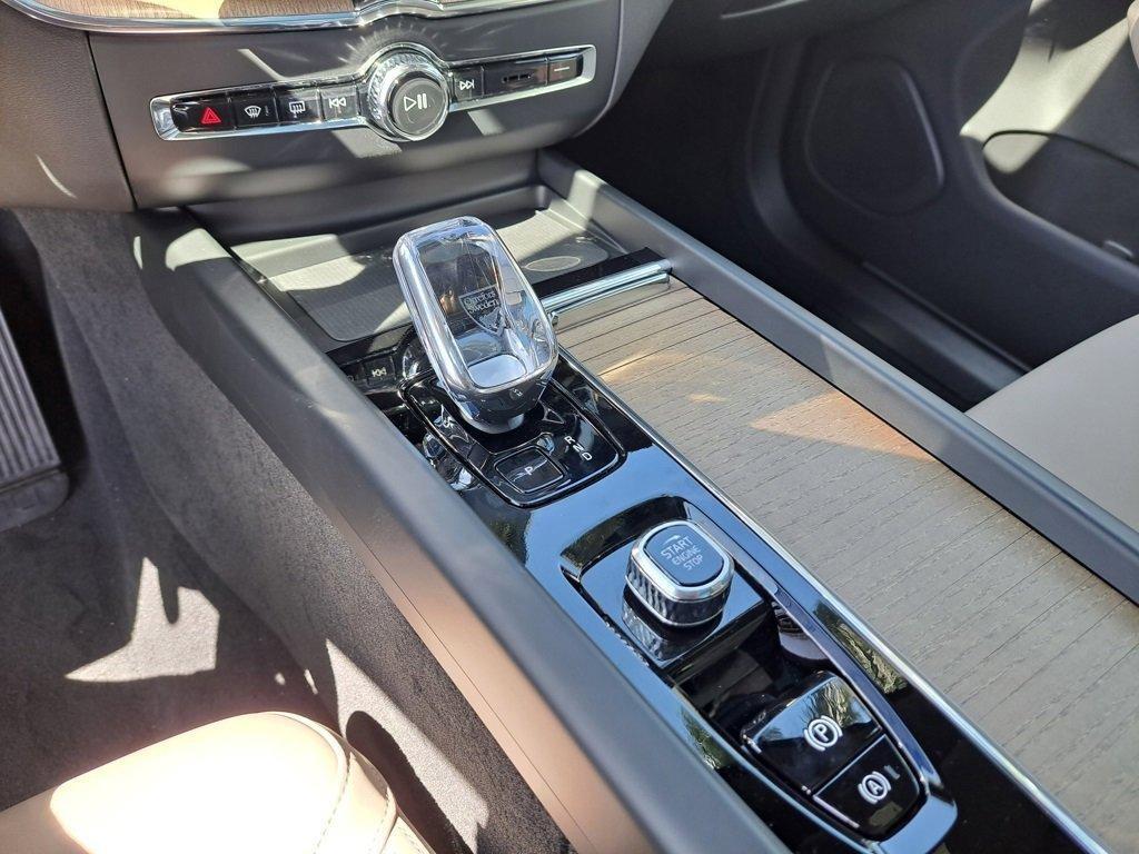 new 2026 Volvo XC60 car, priced at $54,985