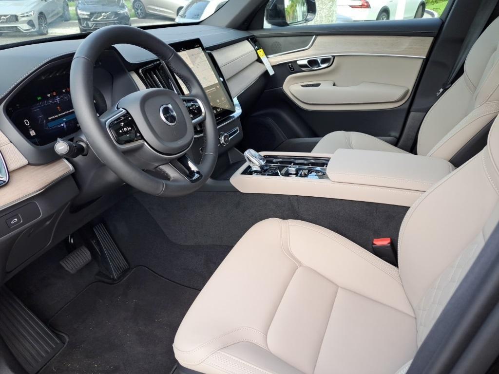 new 2025 Volvo XC90 car
