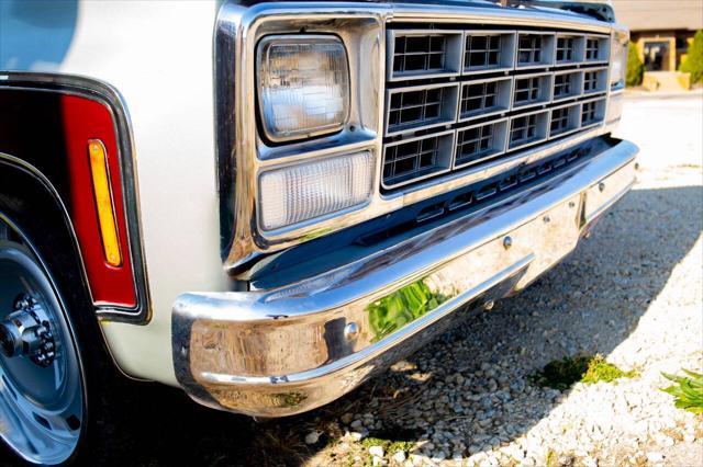 used 1980 GMC Suburban car, priced at $14,900