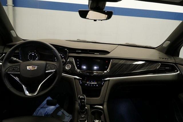 new 2025 Cadillac XT6 car, priced at $57,195