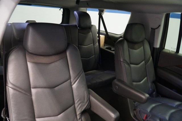 used 2020 Cadillac Escalade ESV car, priced at $40,995