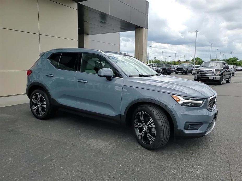used 2021 Volvo XC40 car, priced at $33,700