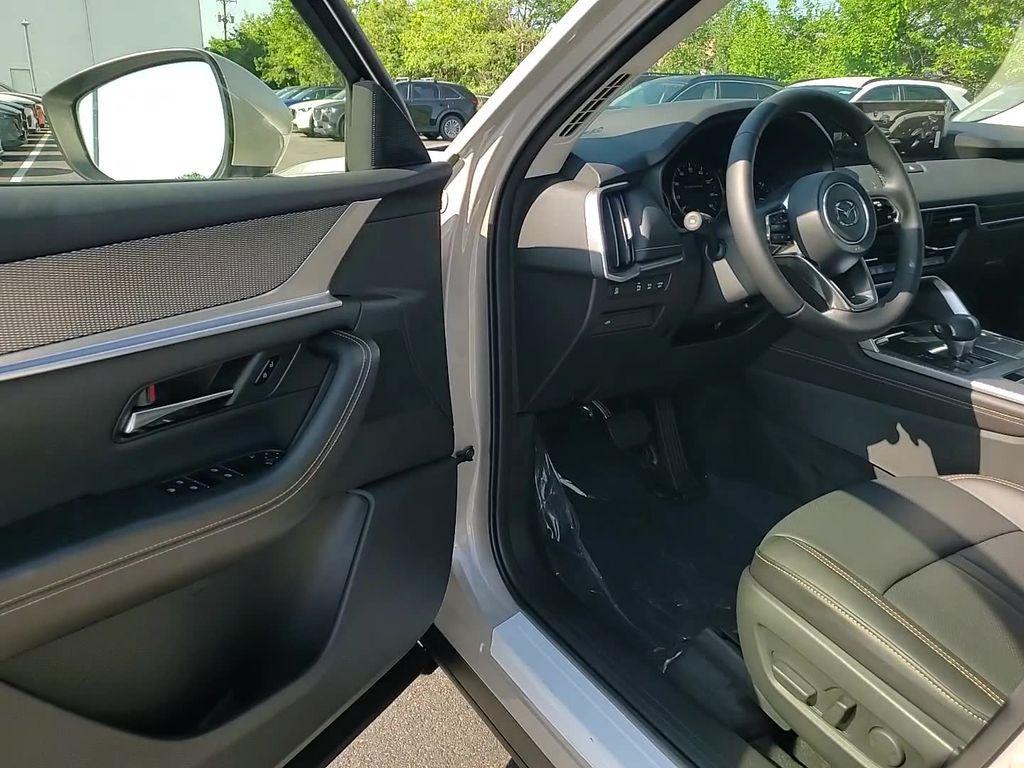 new 2025 Mazda CX-90 car, priced at $41,822