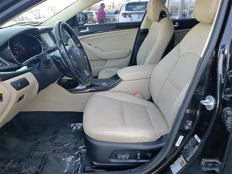 used 2015 Kia Cadenza car, priced at $14,400