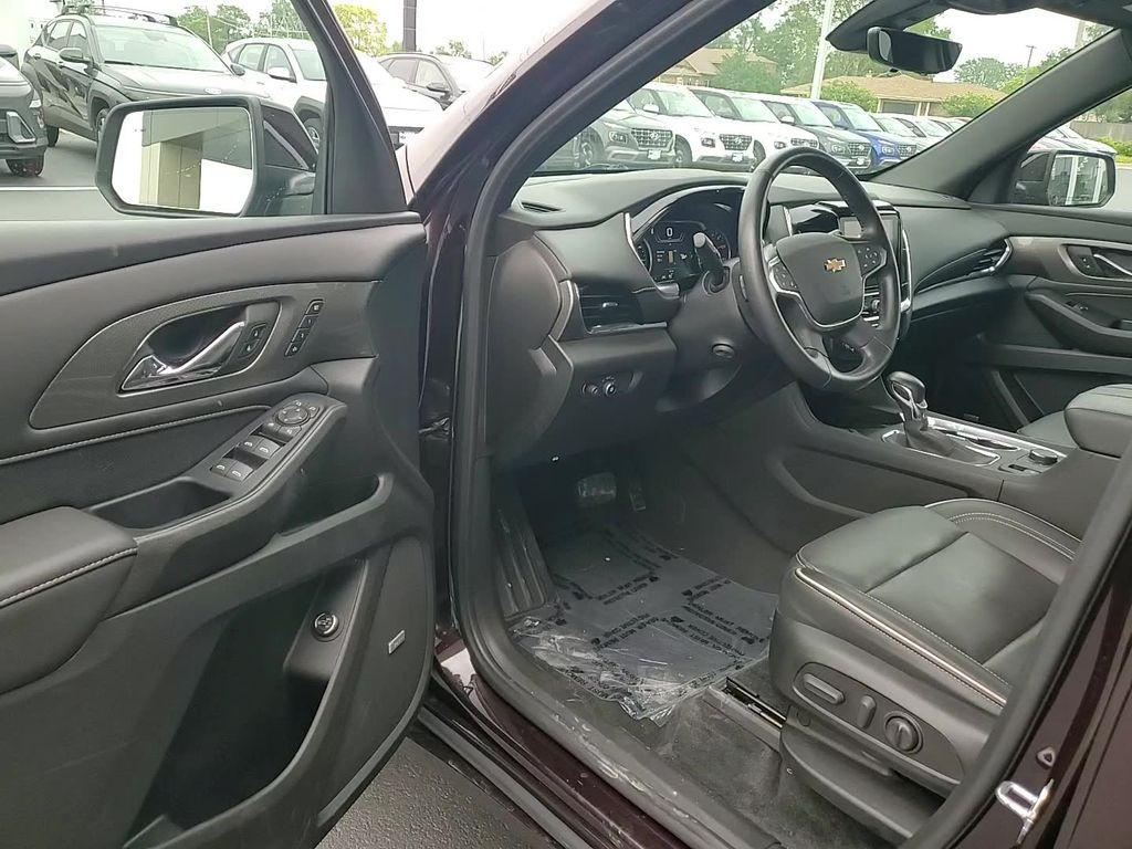 used 2022 Chevrolet Traverse car, priced at $37,140