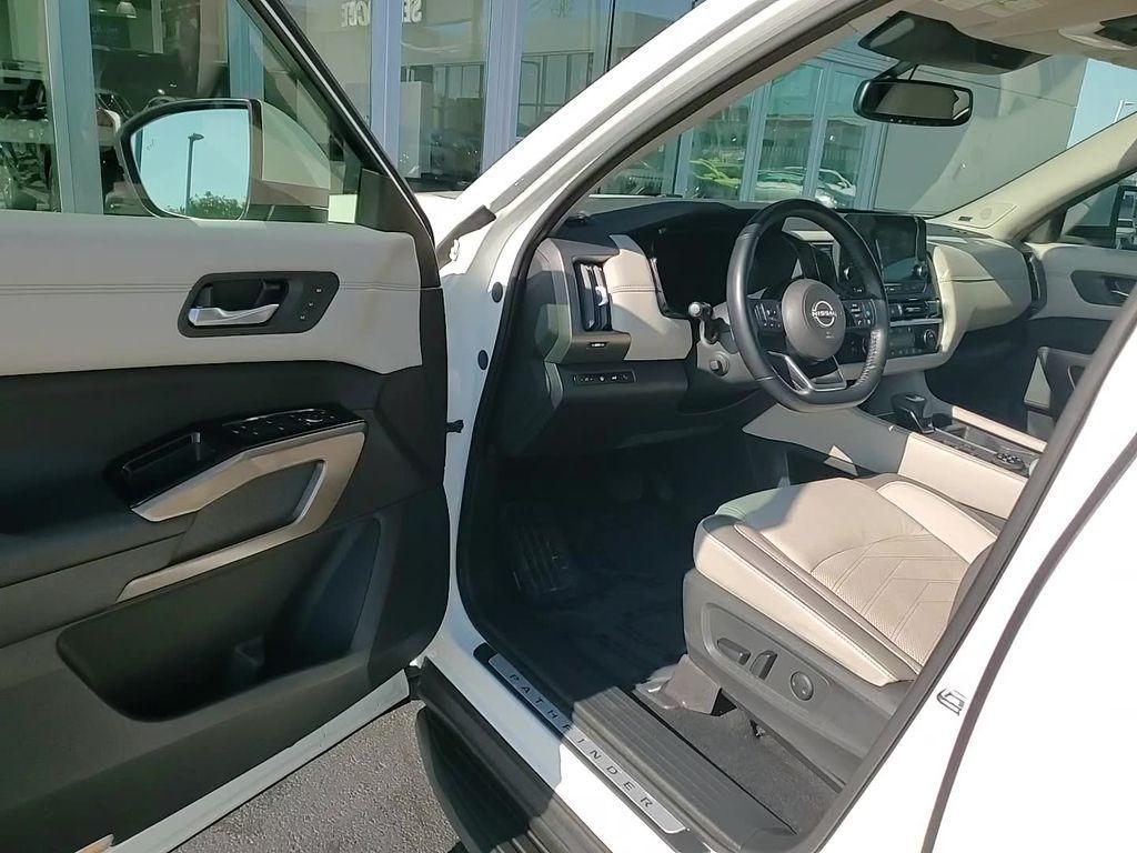 used 2022 Nissan Pathfinder car, priced at $33,700