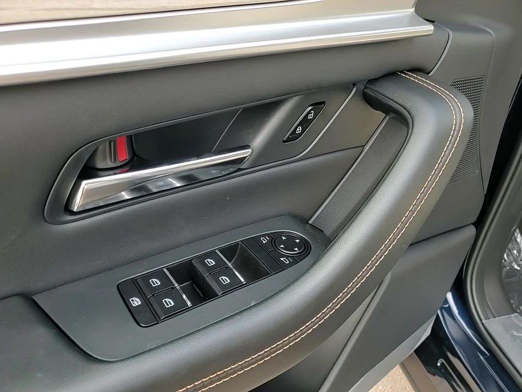 new 2025 Mazda CX-90 car, priced at $41,944