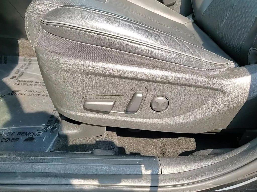used 2022 Hyundai Santa Fe car, priced at $27,500
