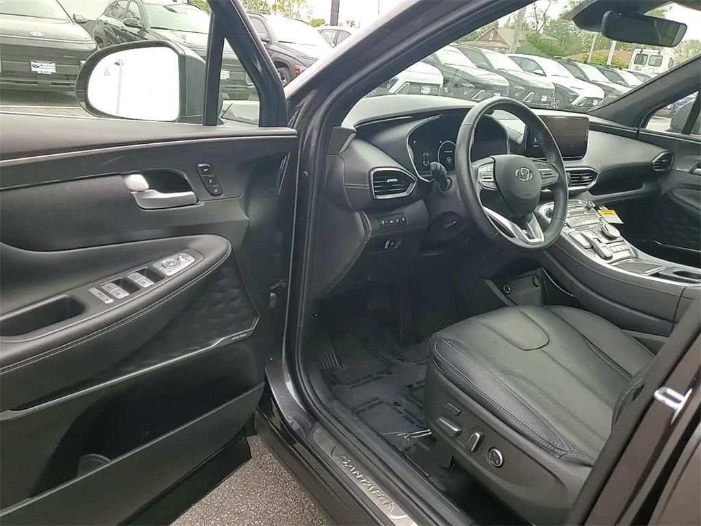 used 2023 Hyundai Santa Fe car, priced at $35,500