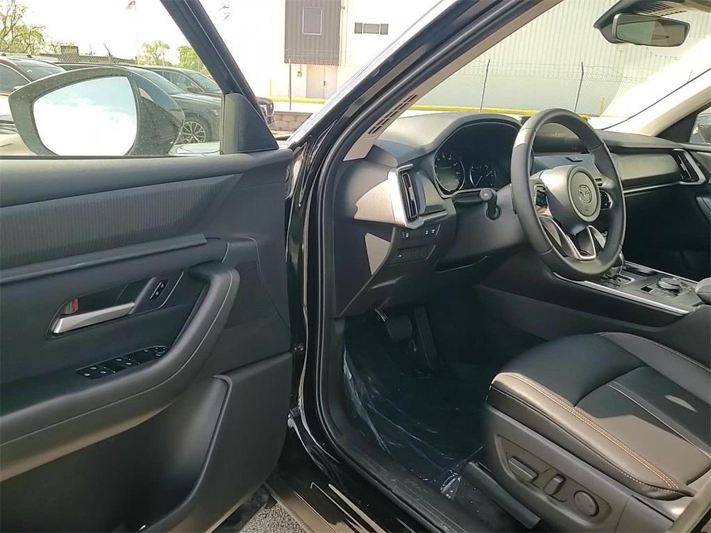 new 2025 Mazda CX-90 car, priced at $39,813