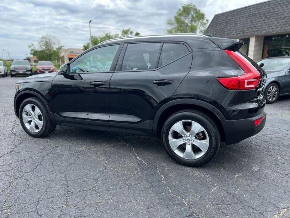 used 2022 Volvo XC40 car, priced at $24,390