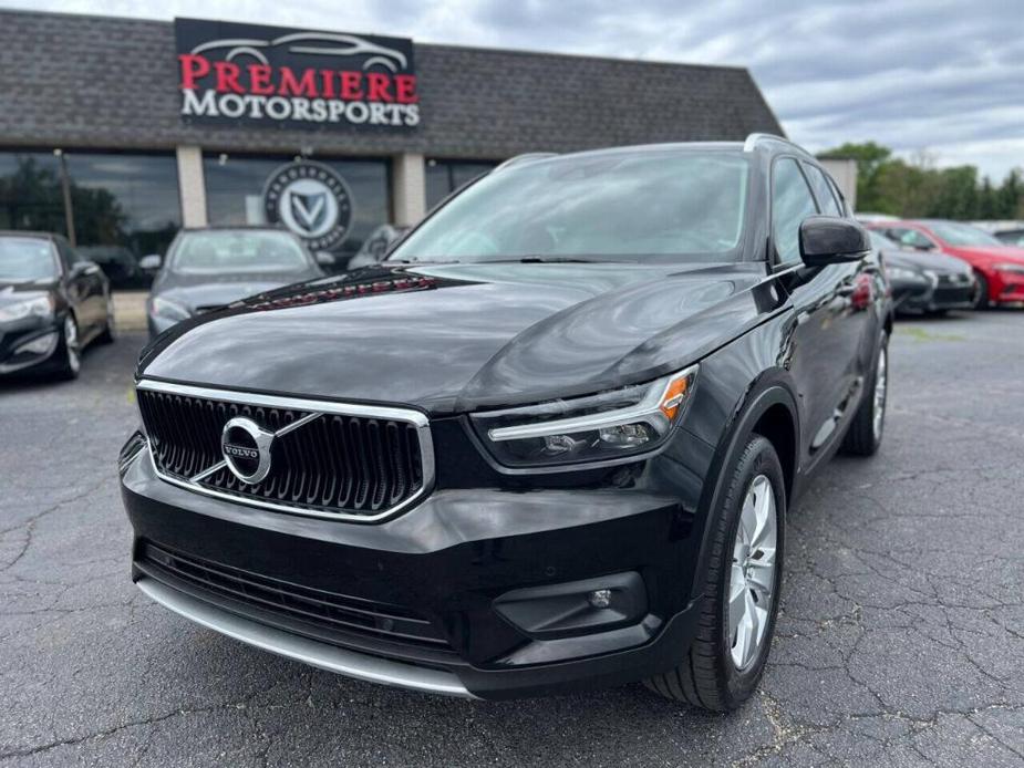 used 2022 Volvo XC40 car, priced at $24,390