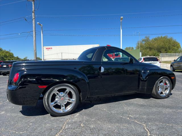 used 2005 Chevrolet SSR car, priced at $29,890