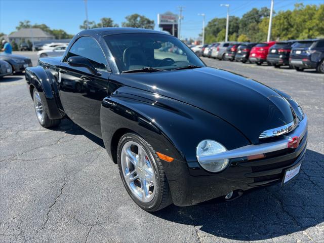 used 2005 Chevrolet SSR car, priced at $29,890