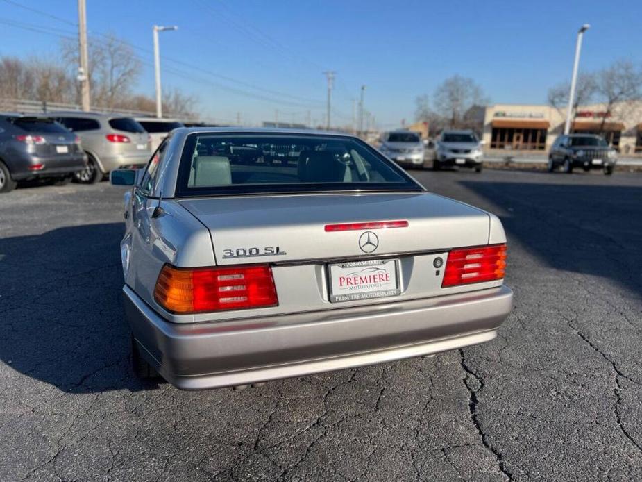 used 1990 Mercedes-Benz E-Class car, priced at $8,890