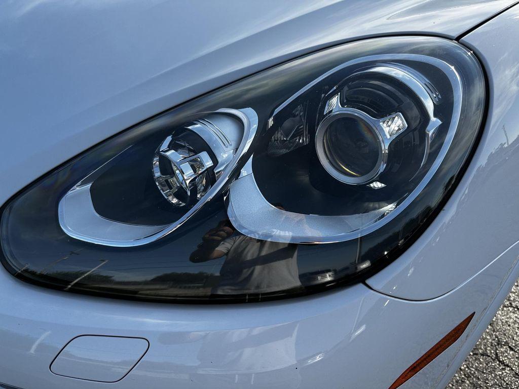 used 2018 Porsche Cayenne car, priced at $22,987