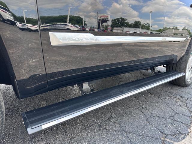 used 2018 Cadillac Escalade car, priced at $33,987