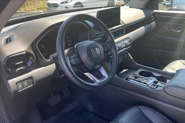 used 2023 Honda Pilot car, priced at $37,697
