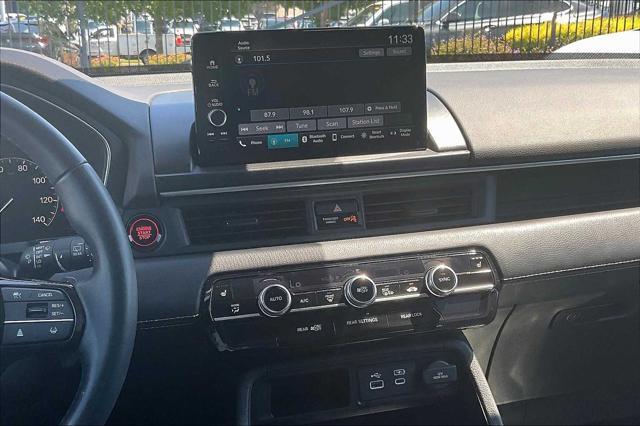 used 2023 Honda Pilot car, priced at $37,697