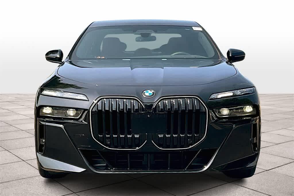 new 2024 BMW 760 car, priced at $136,795