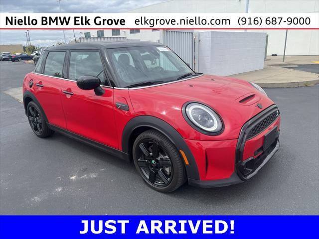 used 2023 MINI Hardtop car, priced at $27,504
